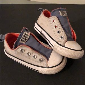 Size 6 Slip on Converse shoes